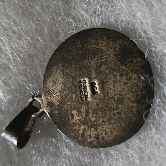 Women's Silver Ring and Pendant Set - Picture 7 of 10